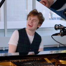 Video: JP Coletta Performs 'Great Balls of Fire' at Milwaukee Rep
