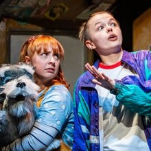 Review: FLUMPS, Mercury Theatre