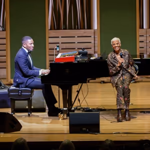 Review: Full House Enjoys AN EVENING WITH DIONNE WARWICK at Groton Hill Music Center