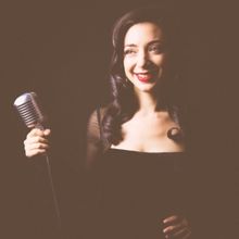 Review: JULIE BENKO Brought Some Joy to Mardi Gras at Birdland