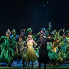 Review: WICKED at Shea's Buffalo Theatre
