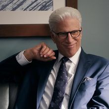 Video/Photos: First Look at A MAN ON THE INSIDE Season 2