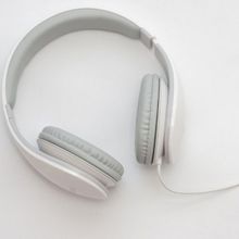 Darlin To Release Party Anthem 'Booze Hound' This Month