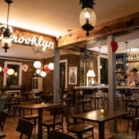 VINEAPPLE CAFE in Brooklyn Heights