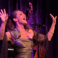BWW Review: PHIRO CHANTE PIAF returns to Birdland Theatre