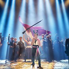 LOS MISERABLES celebra 250 funciones en el Teatro Apolo de Madrid