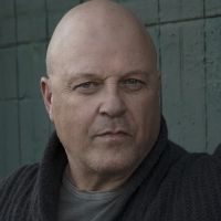 Michael Chiklis to Star in Premiere Episode of FOX's New Crime Anthology Series…
