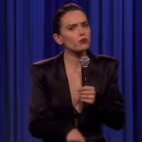 VIDEO: Daisy Ridley Recaps Eight STAR WARS Movies in Epic Rap on THE TONIGHT SHOW…