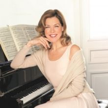 BWW Review: JANIE DEE: A NEW LIFE, Crazy Coqs