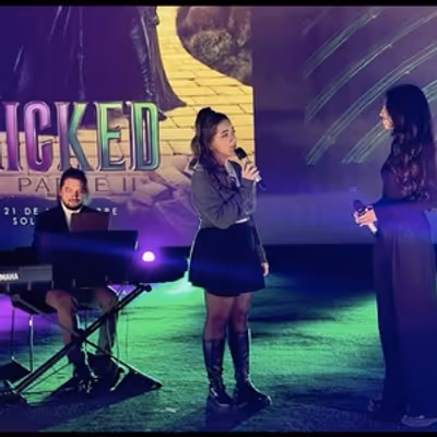 WATCH: Anabel Garc&iacute;a y Mirela Cabero interpretan &ldquo;For Good&rdquo; en directo