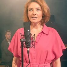 Video: Willemijn Verkaik & Sabrina Weckerlin Perform 'That's The Way It Is' From & JU