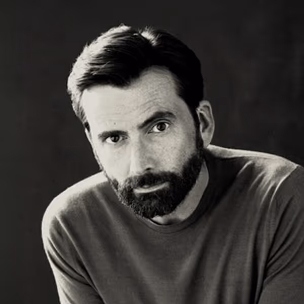 David Tennant, David Harewood, and More Will Lead WHITE RABBIT RED RABBIT at the Duch Photo