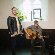 BIRDSONG's Max Bowden and Musician James Findlay perform 'I Would That All The Wars T