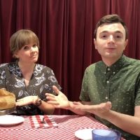 VIDEO: Watch COME FROM AWAY's Becky Gulsvig Eat Chicago Deep Dish Pizza And More! Video
