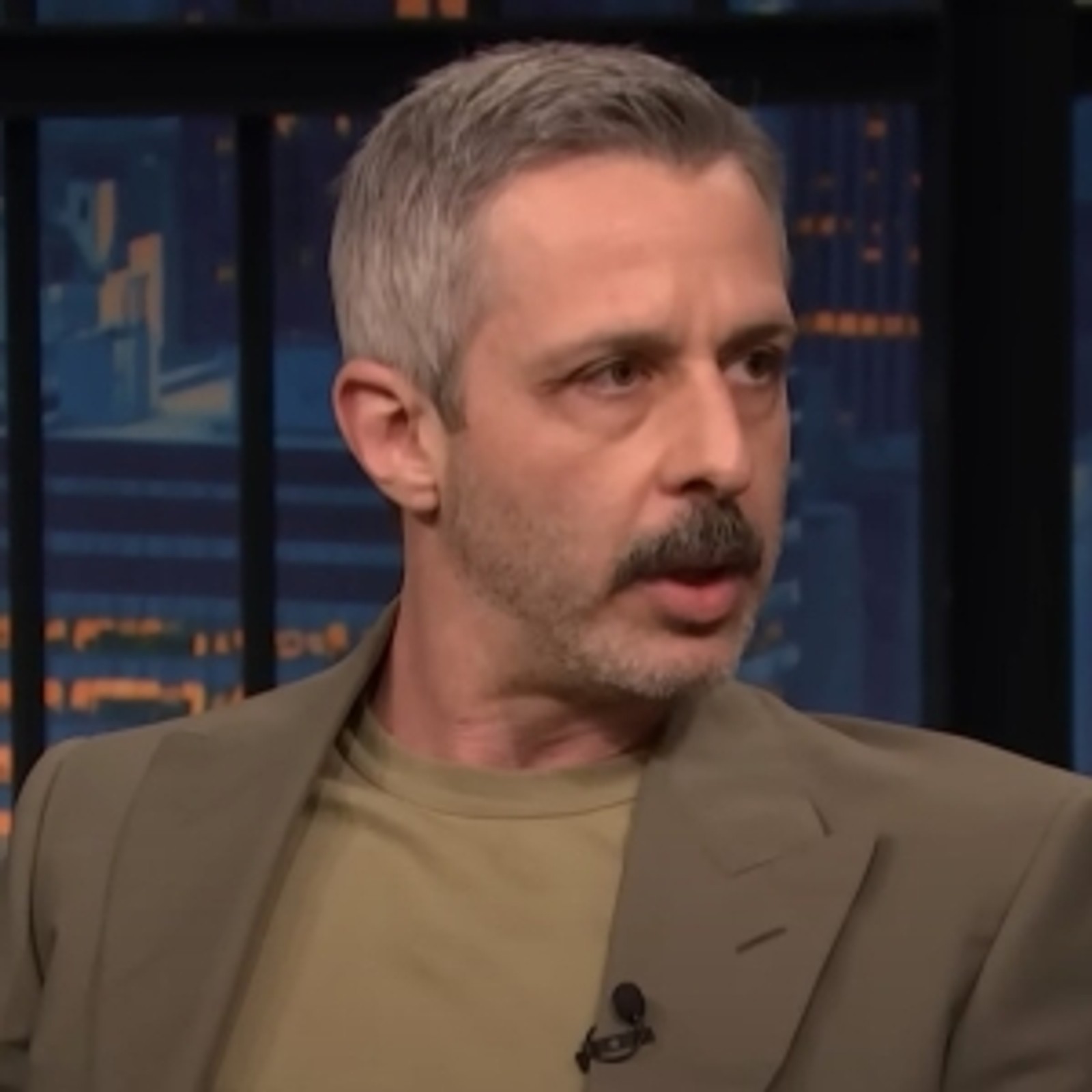 Video: AN ENEMY OF THE PEOPLE Star Jeremy Strong Voices Support for Mid-Show Proteste