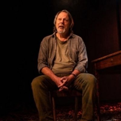 BWW Review: Voluble and Vivid, THE OUTLAW MUCKRIDGE at Baxter Theatre Centre Set to Astound