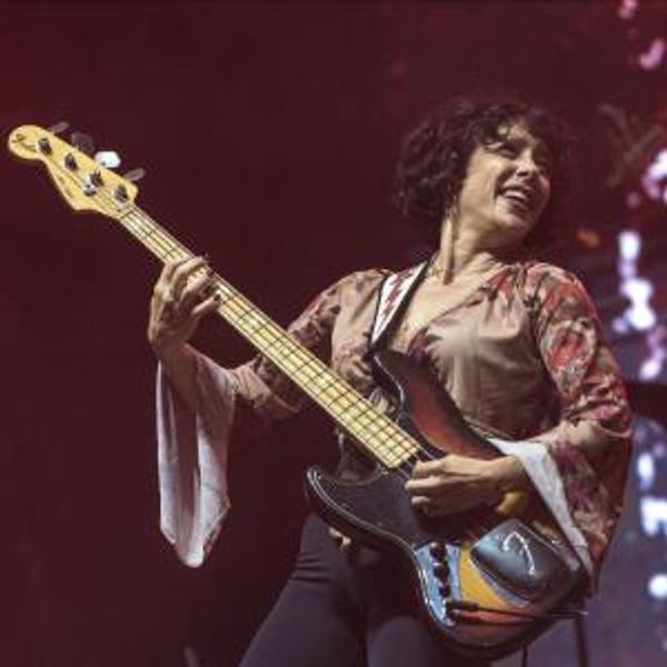 Danielle Nicole Releases New Album FIREFLIES and "Gaslight" Video Photo