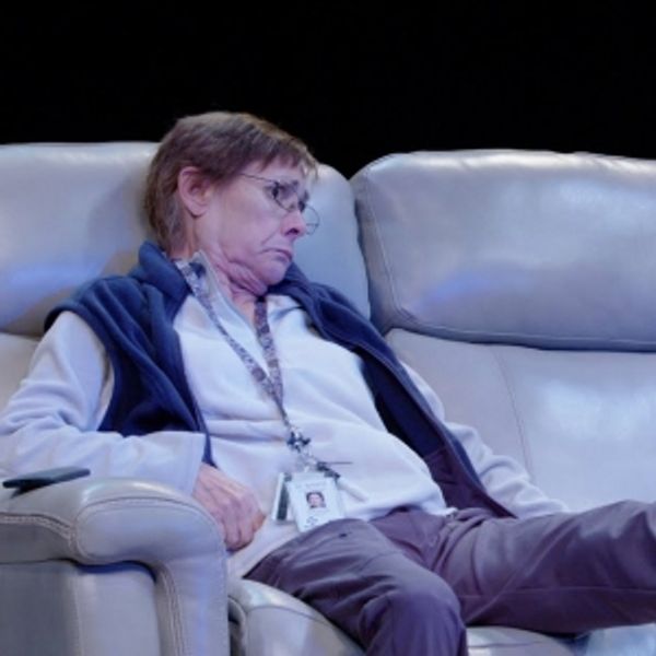 Video: Laurie Metcalf Stars in Steppenwolf's LITTLE BEAR RIDGE ROAD - Chicago Theater Video