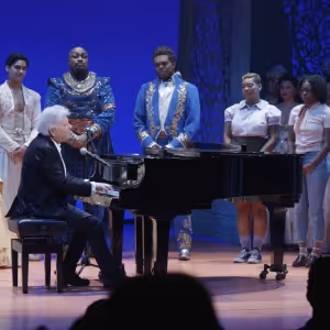 Video: ALADDIN Pays Tribute to Howard Ashman at 4000th Performance