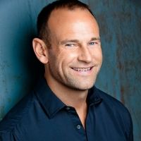 Comedian David Nihill to Perform at The Den Theatre in March 2023