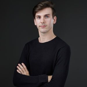 PERSPEKTIEF: Afrikaans Satirical Cabaret Will Come to Theatre Arts in April