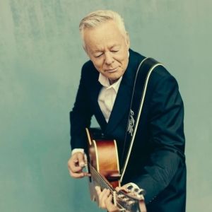 Tommy Emmanuel Shares New New Single 'Gdansk/Tall Fiddler' From Live Album