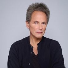 Lindsey Buckingham Announces First Solo Album in a Decade