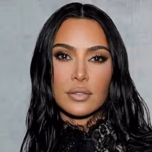 Kim Kardashian Teaming With Paula Pell For New Comedy Film THE FIFTH WHEEL