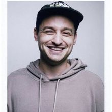 Comedian Giulio Gallarotti is Coming To The Den in November