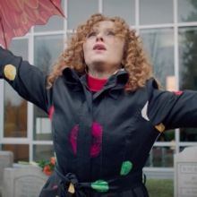 VIDEO: Get a First Look at Bernadette Peters Singing 'Feeling Good' on ZOEY'S EXTRAOR