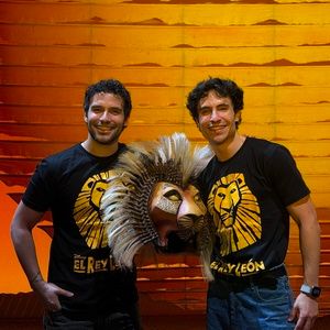 TV: Agustín Argüello traspasa la corona de Simba a Ferrán Fabá