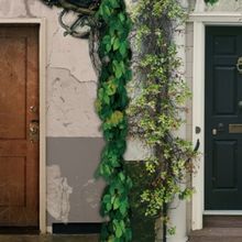 Review: NINETEEN GARDENS, Hampstead Theatre