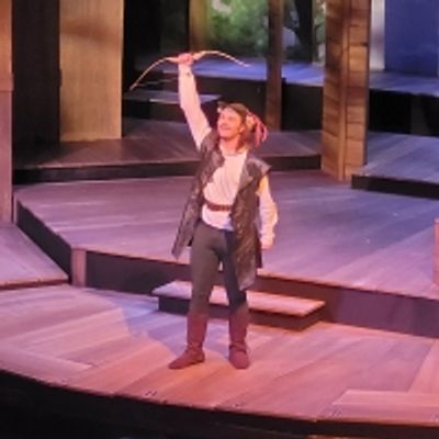 Review: Sherwood Forest's Merry People Retell Tale of ROBIN HOOD at MSMT
