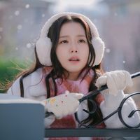 Video: BLACKPINK's Jisoo Finds Romance in Trailer for BOYFRIEND ON DEMAND Video