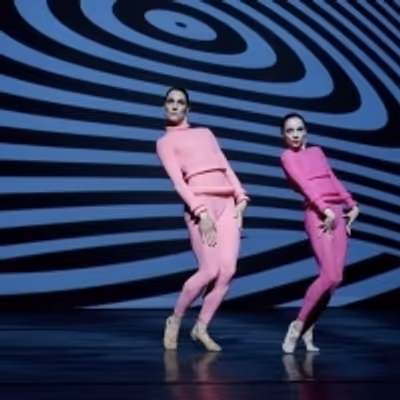 BWW Review: MARIA KOCHETKOVA &ndash; CATCH HER IF YOU CAN at Joyce Theater
