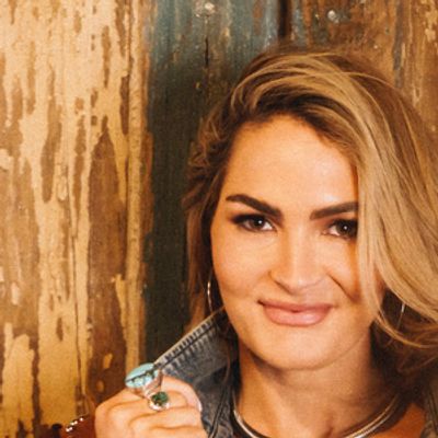 Julianna Rankin Releases New Single DOUBLE KNOT