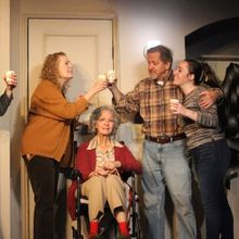 Review: Stellar Ensemble Stars in THE HUMANS at Elmwood Playhouse