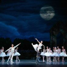 From Ballet to Broadway and Back: SWAN LAKE's Andrei Chagas Talks Musical Theater