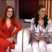 Video: Jennifer Simard and Michelle Williams Reflect on DEATH BECOMES HER Success on… Video