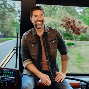 Josh Turner to Release Album 'This Country Music Thing' in August; Drops New Song
