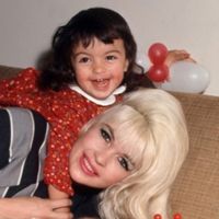 Video: HBO Debuts Trailer for MY MOM JAYNE, A Film By Mariska Hargitay Video
