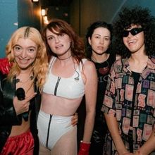 Photo: MUNA Performed 'Silk Chiffon' With Lorde Last Night in NYC