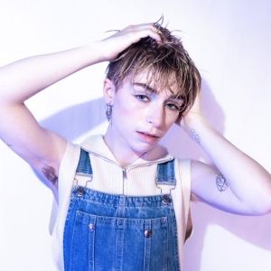ADDISON GRACE Shares New Single 'SLIME' Off Forthcoming Debut Album 'Diving Lessons'