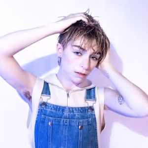 ADDISON GRACE Shares New Single 'SLIME' Off Forthcoming Debut Album 'Diving Lessons'