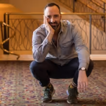 Tony Hale Cast in THE MYSTERIOUS BENEDICT SOCIETY on Hulu