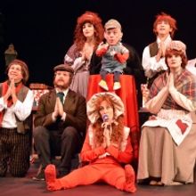 BWW Review: The Troubies Bring A CHRISTMAS CAROLE KING Holiday Cheer Back to the El P