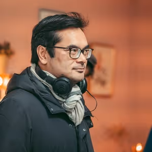 Interview: STEPHANE LY-CUONG - REGISTA DEL MUSICAL NGUYEN KITCHEN