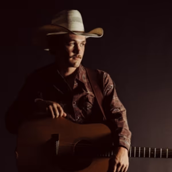 Country Artist Zach Top Confirms 2025 Headline Tour Photo