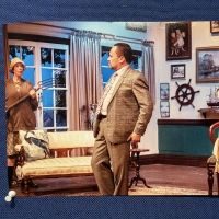 BWW Review: 'SPIDER'S WEB' at Dolphin Theatre