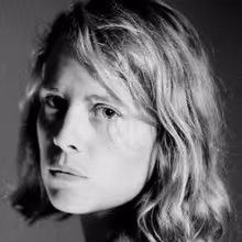 MARIKA HACKMAN Shares New Single 'No Caffeine'